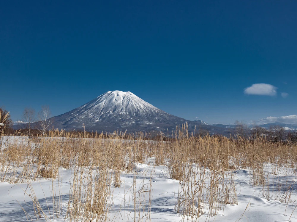 El monte Yotei nevado, en Hokkaido